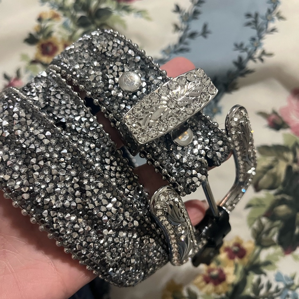 BKE Silver Statement Belt with Intricate Design